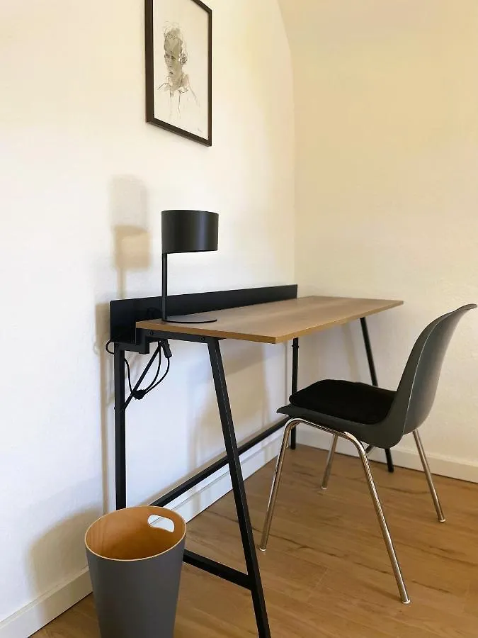 Daire Ruhige 3 Zimmer Wohnung Gut Angebunden Düsseldorf