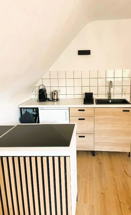 Ruhige 3 Zimmer Wohnung Gut Angebunden Düsseldorf